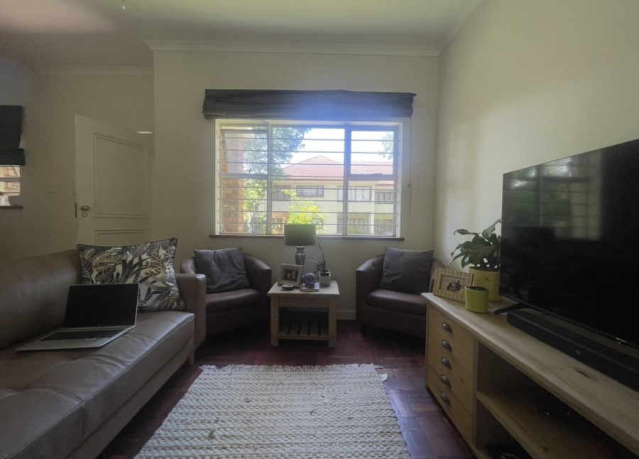 To Let 2 Bedroom Property for Rent in Kenilworth Western Cape